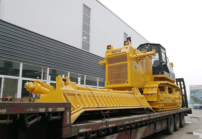 Large Dozer HD32 (8)